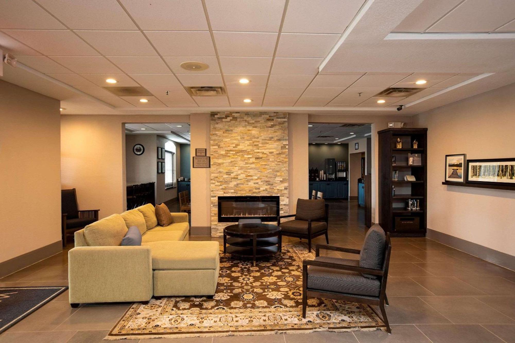 Country & By Radisson, Wilson, Nc