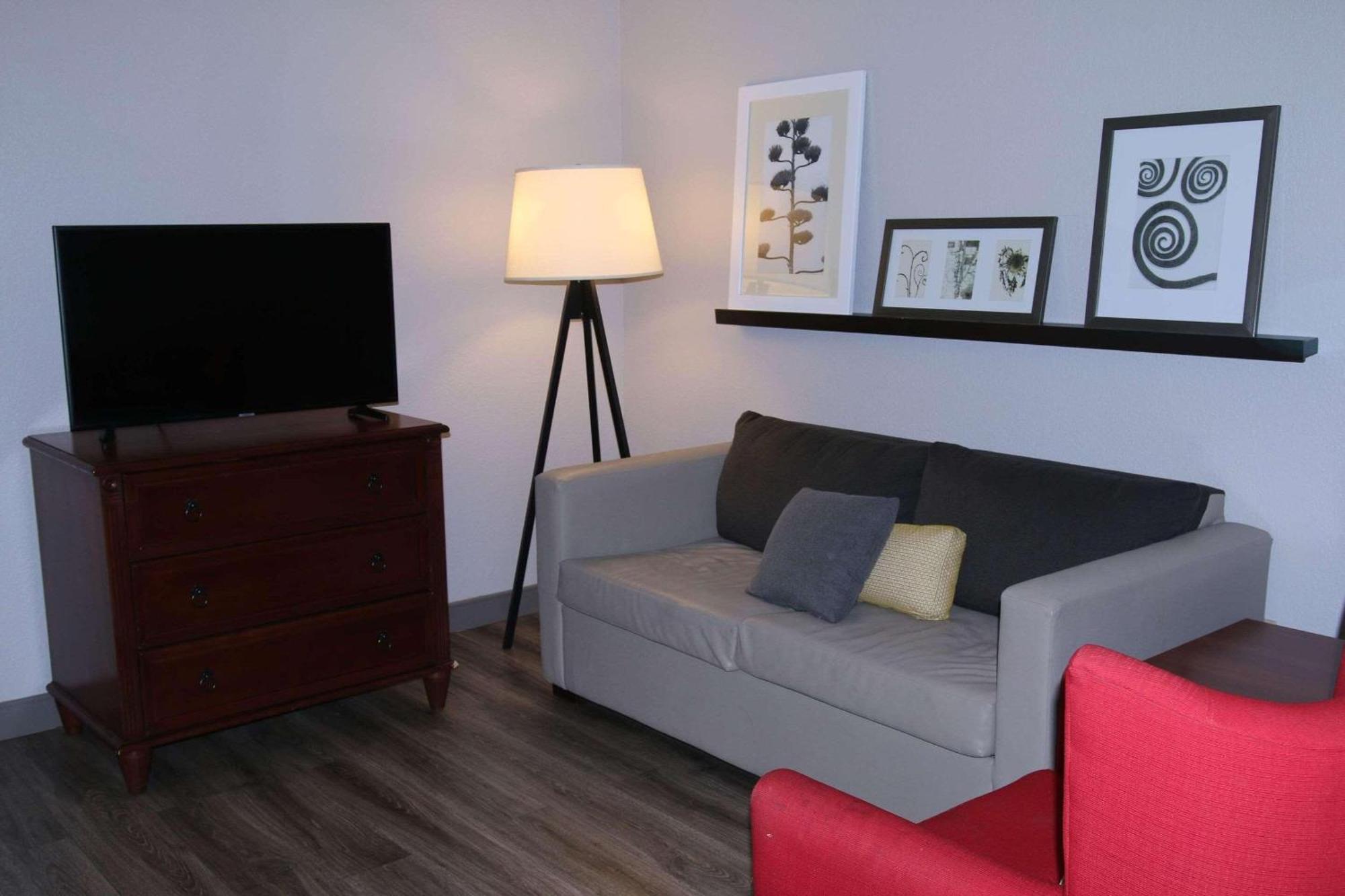 Country & By Radisson, Wilson, Nc Hotel 3*